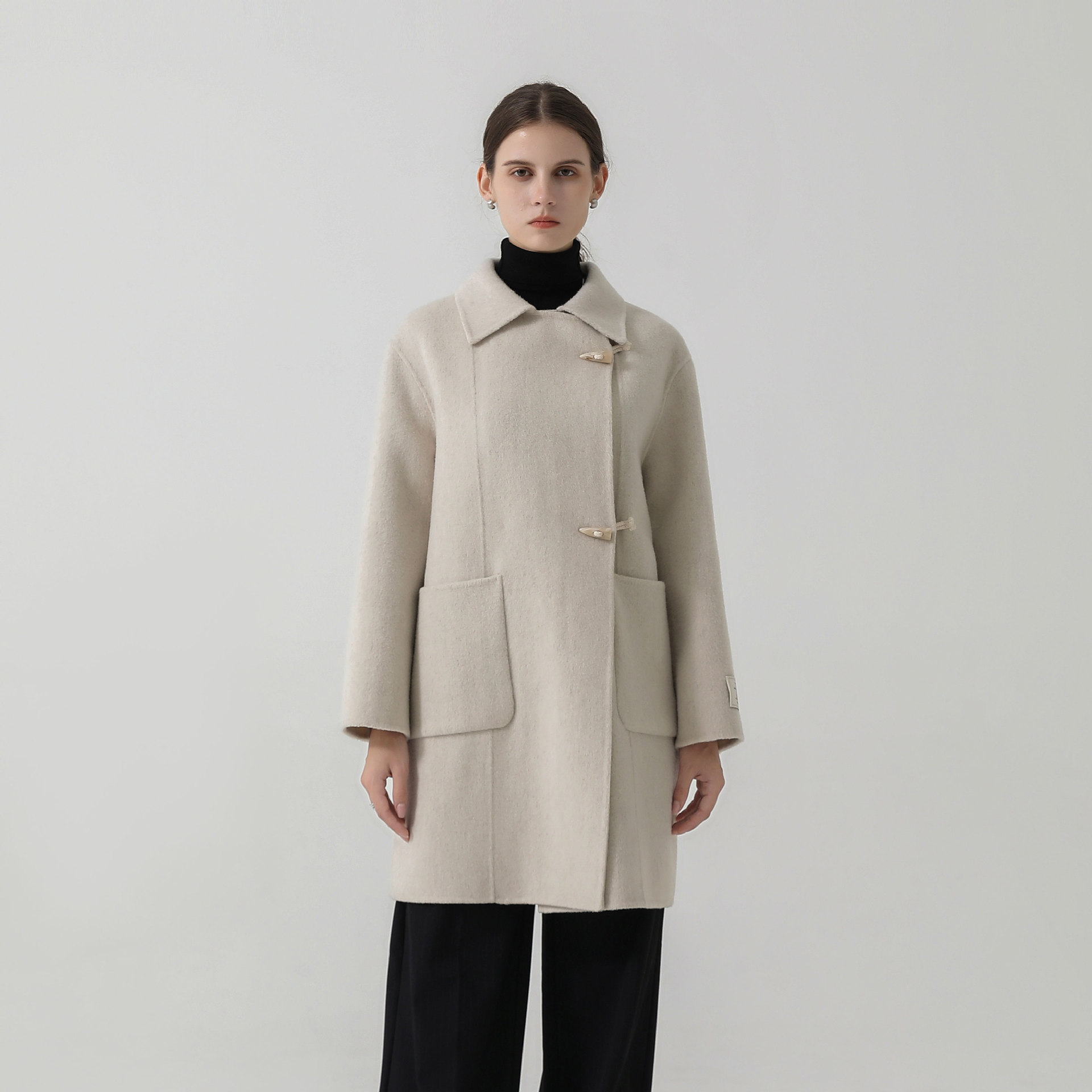 现货 牛角扣大衣2022年冬季新品中长款宽松双面羊毛大衣女装批发