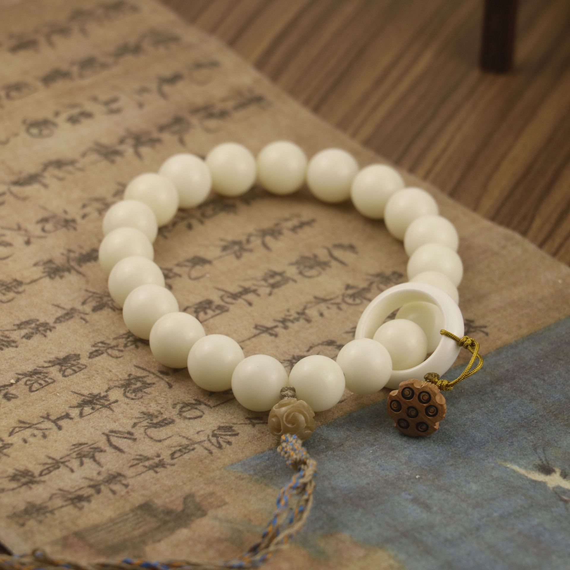原生态白玉菩提根圆珠菩提根念佛珠手串男女文玩骆骨跑环流苏手持