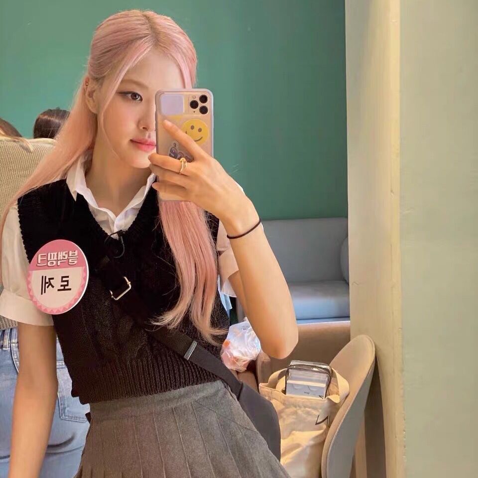 rose朴彩英同款bm学院风纯色针织马甲百搭美式短款叠穿背心上衣