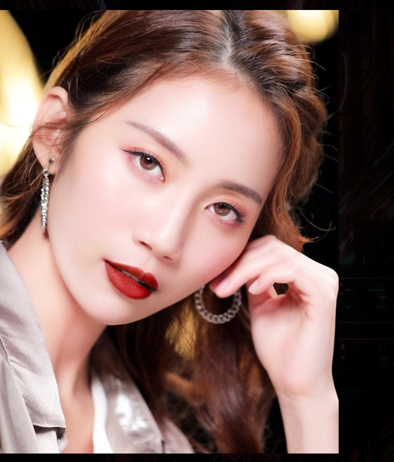 leezi莉兹天鹅雾感丝绒唇釉不沾杯不易掉色哑光不拔干显白口红