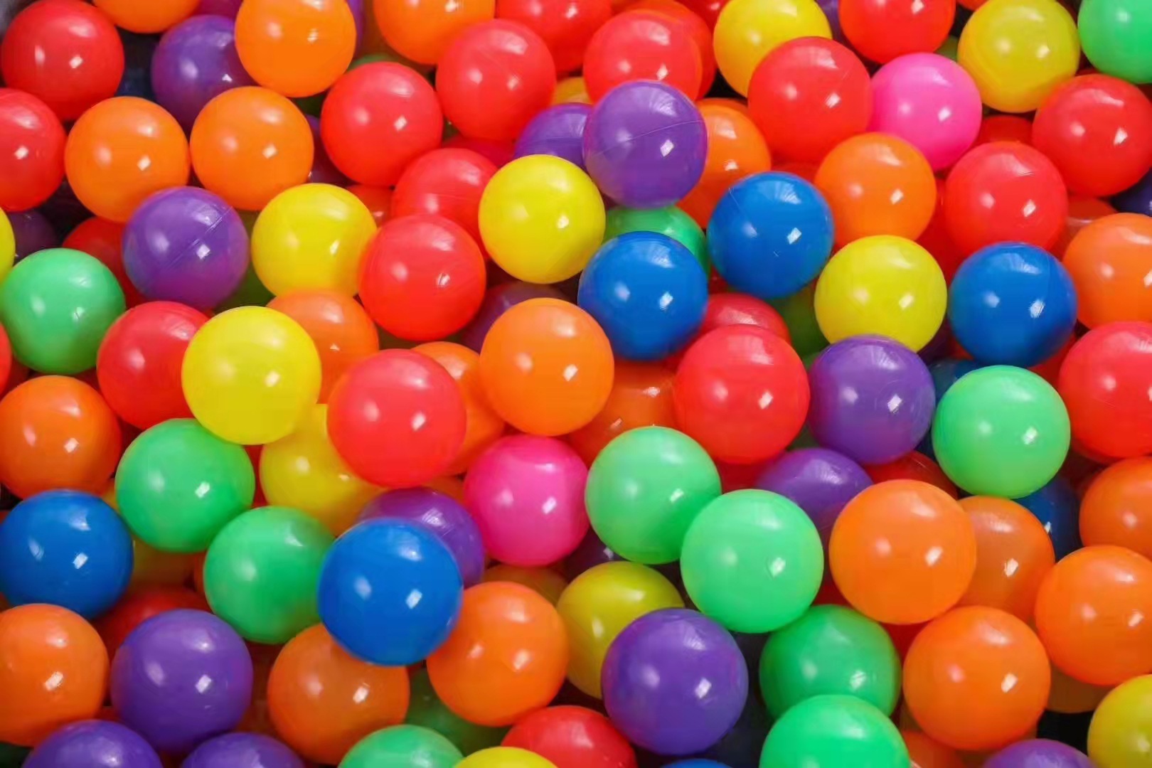 网红七彩波波球厂家加厚球池宝宝彩球游乐场淘气堡百万海洋球批发