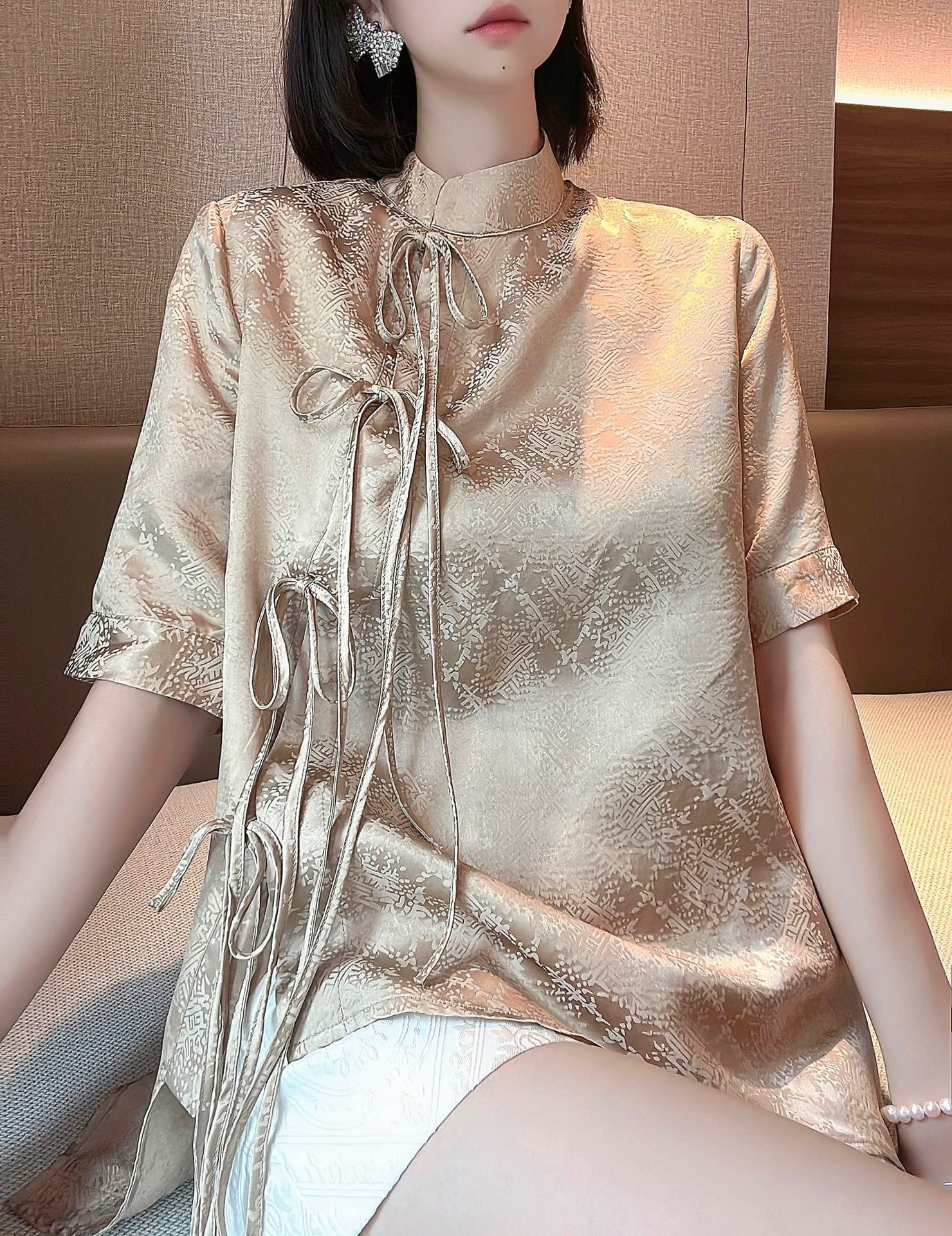 南油女装新中式国风天鹅颈立领盘扣不等长提花重磅真丝衬衫女批发