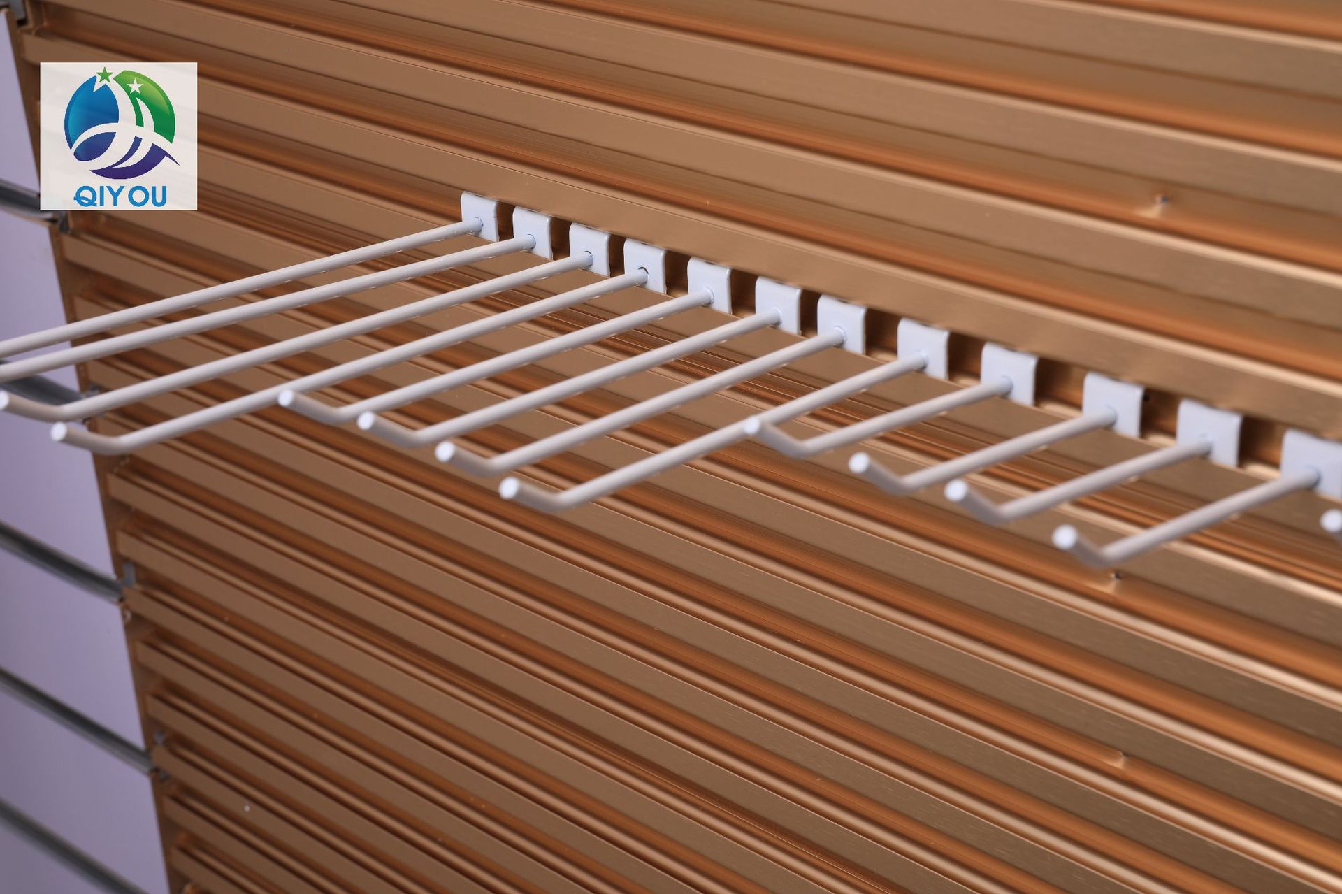 加粗黑色白色槽板钩铝合金板挂钩单钩超市货架挂钩上墙货架挂钩