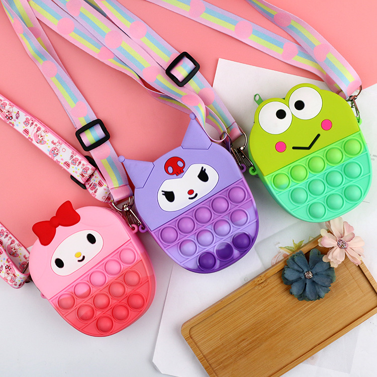 New Silicone Bag Cartoon Silicone Earphone Bag Portable Storage Coin Purse Candy Color Wrist Strap Key Case