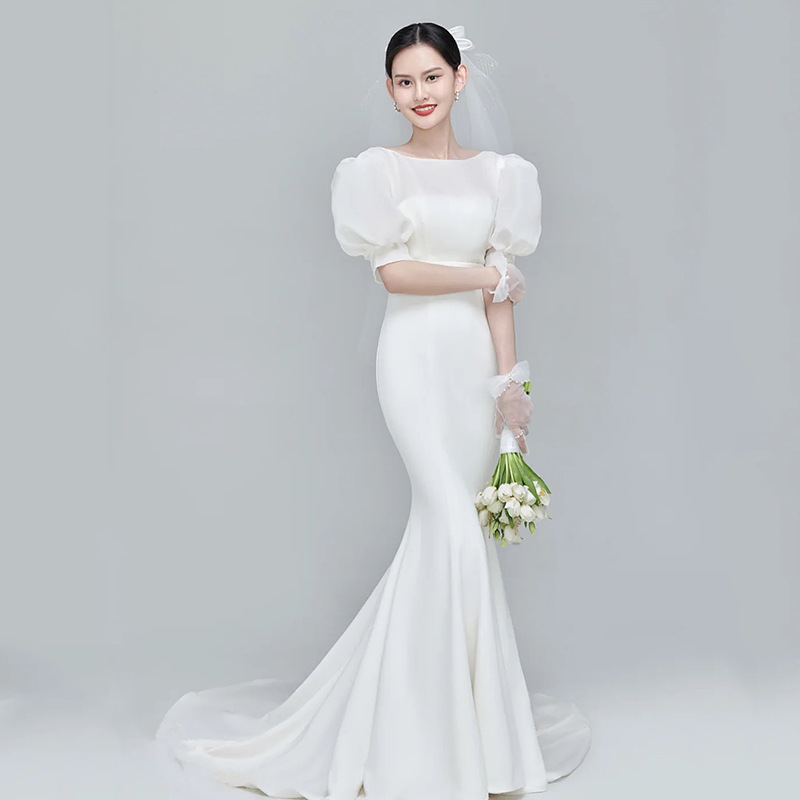 缎面轻婚纱2022新款简约新娘鱼尾气质小拖尾森系超仙出门纱女春季