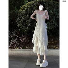 蕾丝花边拼接白色吊带连衣裙子超仙女显瘦气质设计感小众长裙春夏