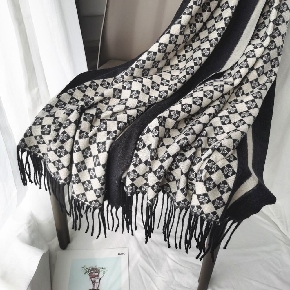 仿羊绒围巾女2022冬季新款字母cc双面披肩提花围巾外贸男跨境批发