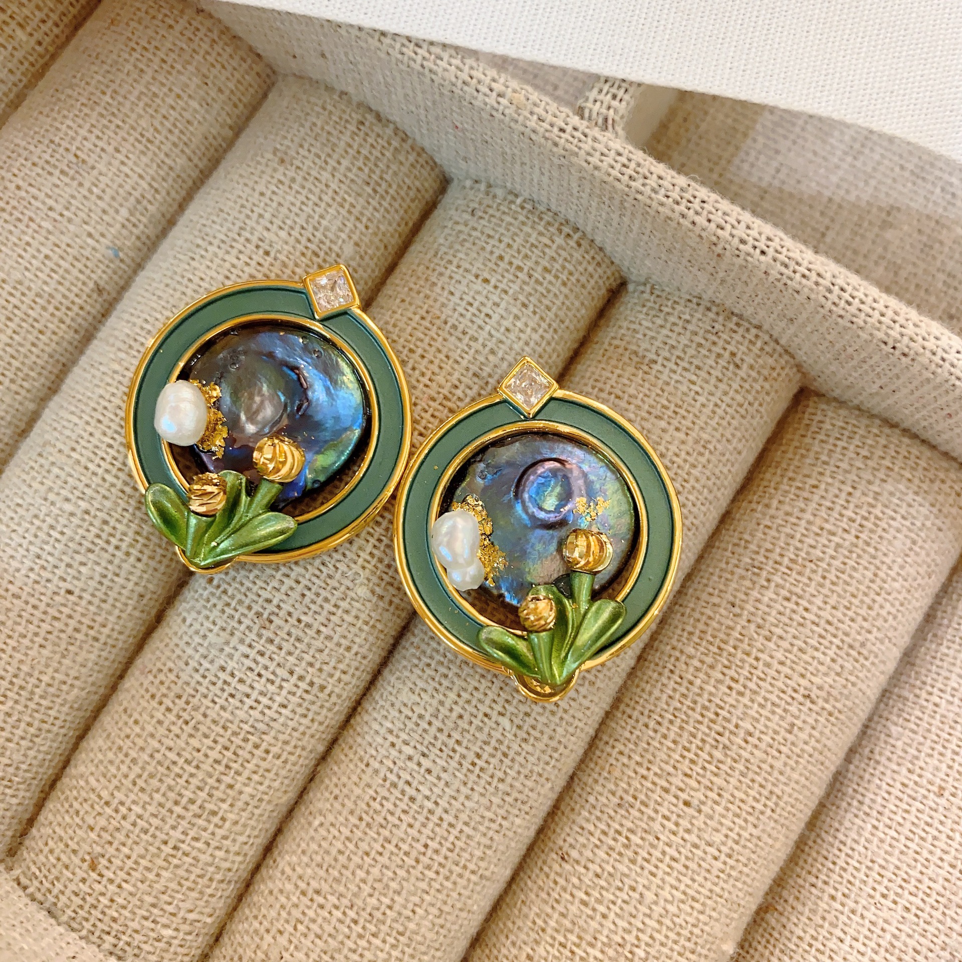 Retro Stud Earrings Enamel Vintage Antique French Oil Painting Art Painted Enamel Flower Pearl Earrings Women