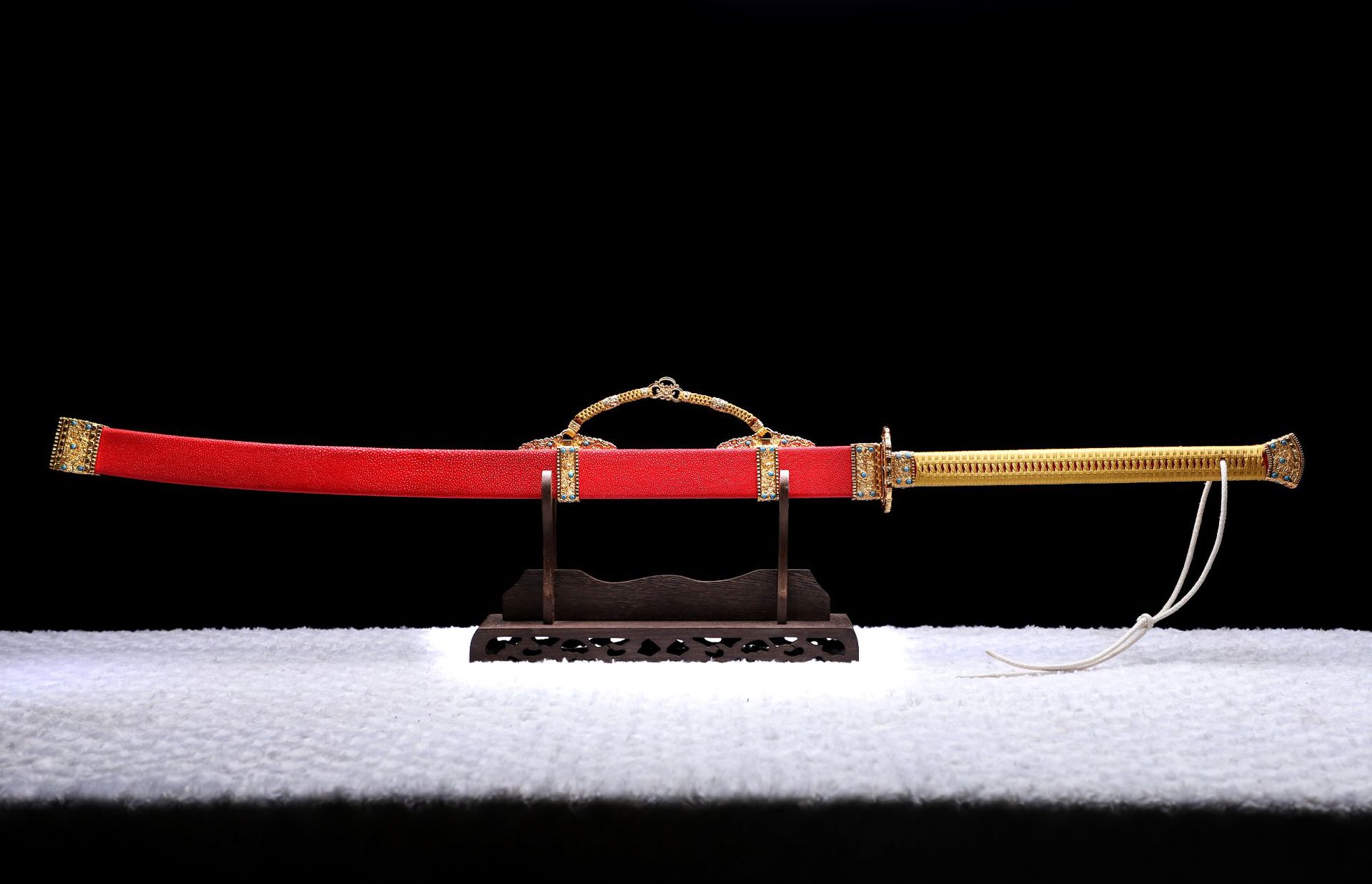 龙泉市刀剑地肌钢夹钢簿仪刀手工清刀雁翎刀一件代发冷兵器未开刃