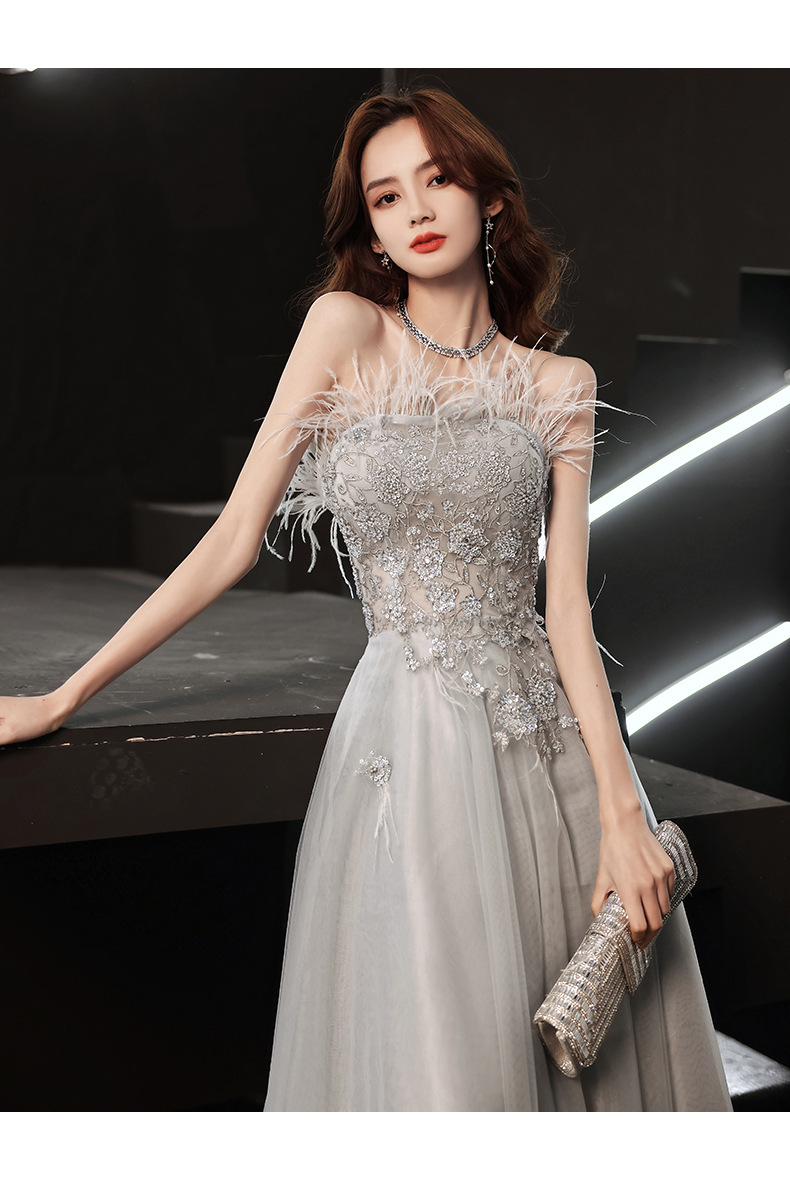 超仙浅蓝灰抹胸晚礼服女2022新款气质宴会晚宴羽毛生日公主裙18岁