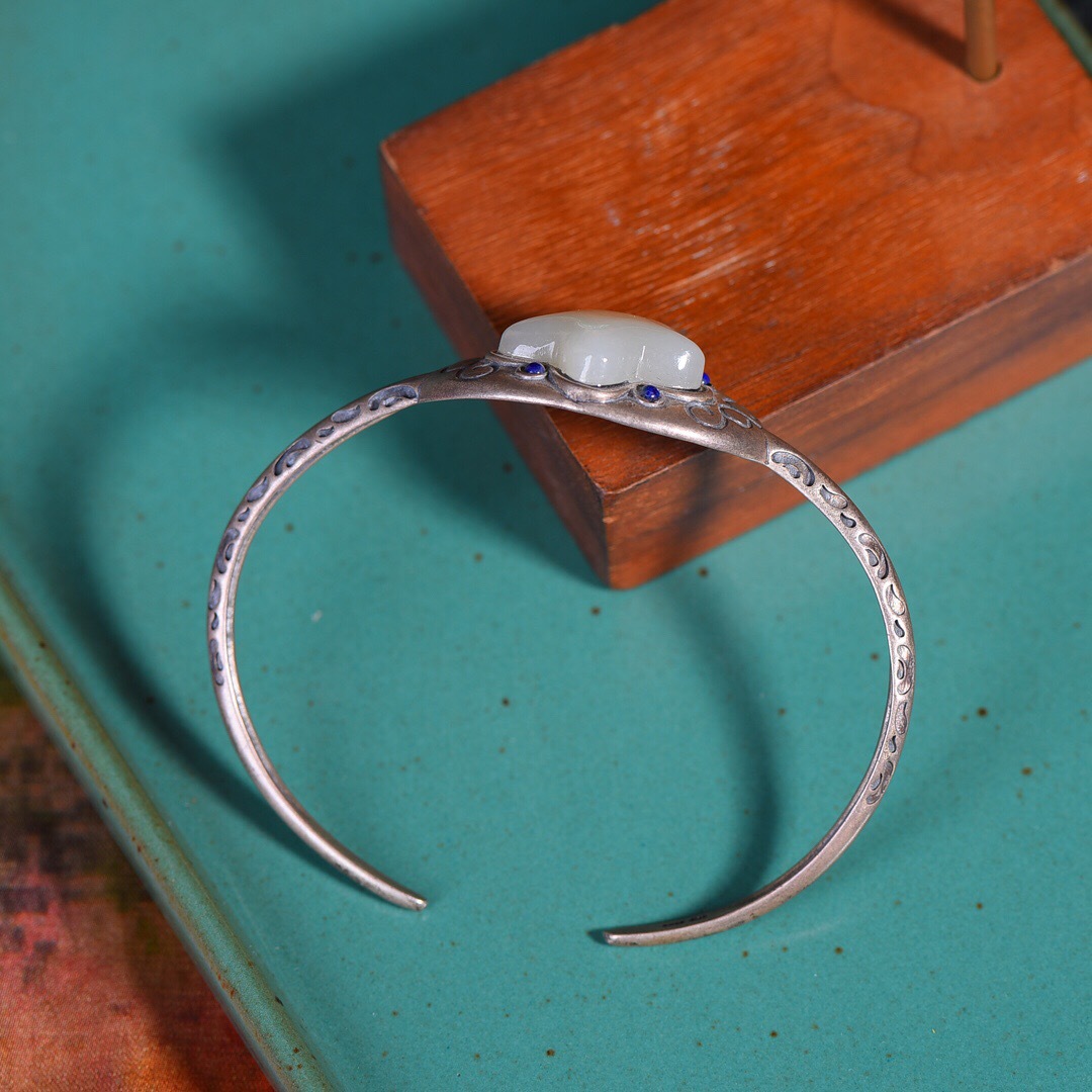 保真玉石和田玉手镯 s925银镶嵌白玉玉镯 女款海星甜美简约镯子