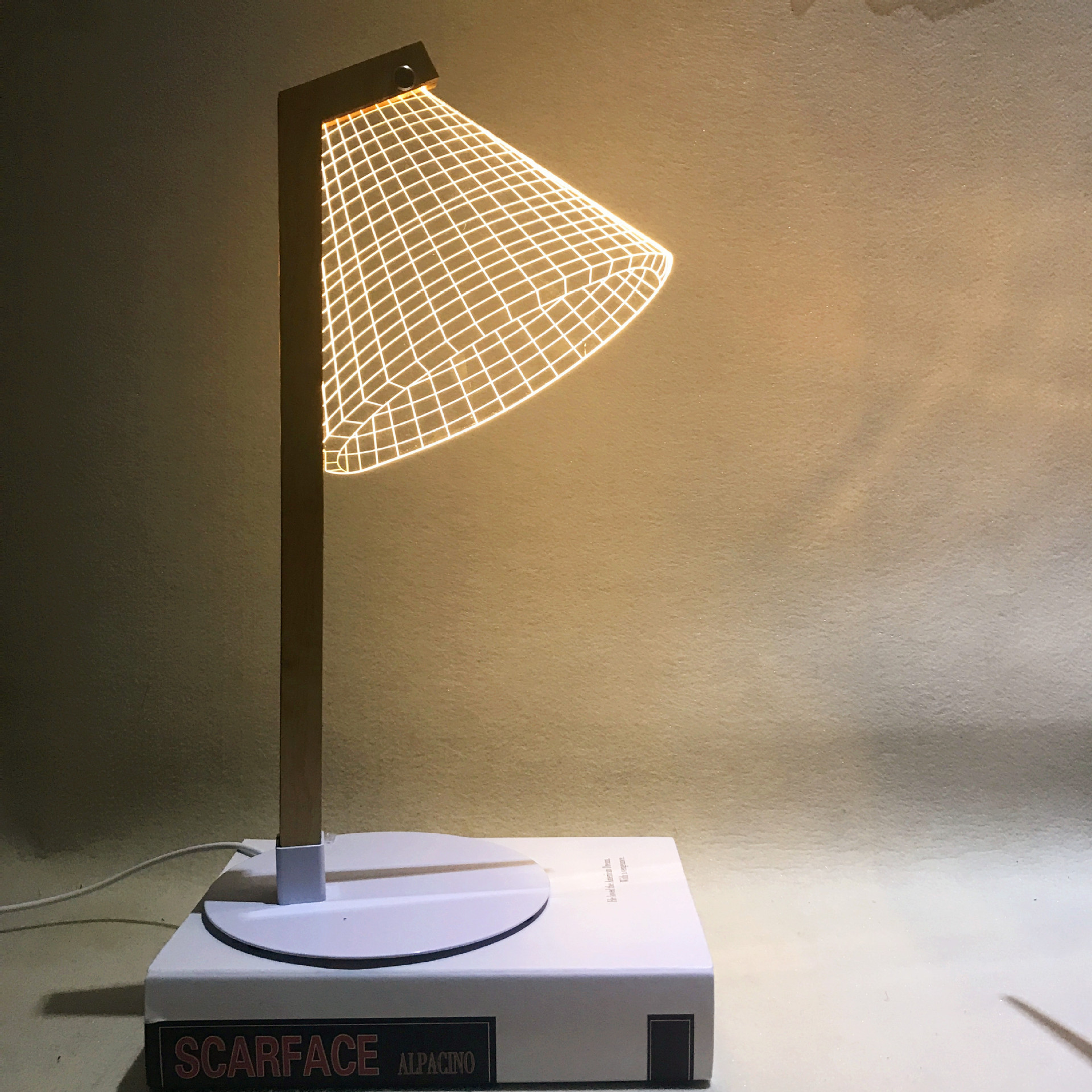 简约北欧台灯 亚克力led小夜灯 床头卧室装饰台灯 3d灯 直立