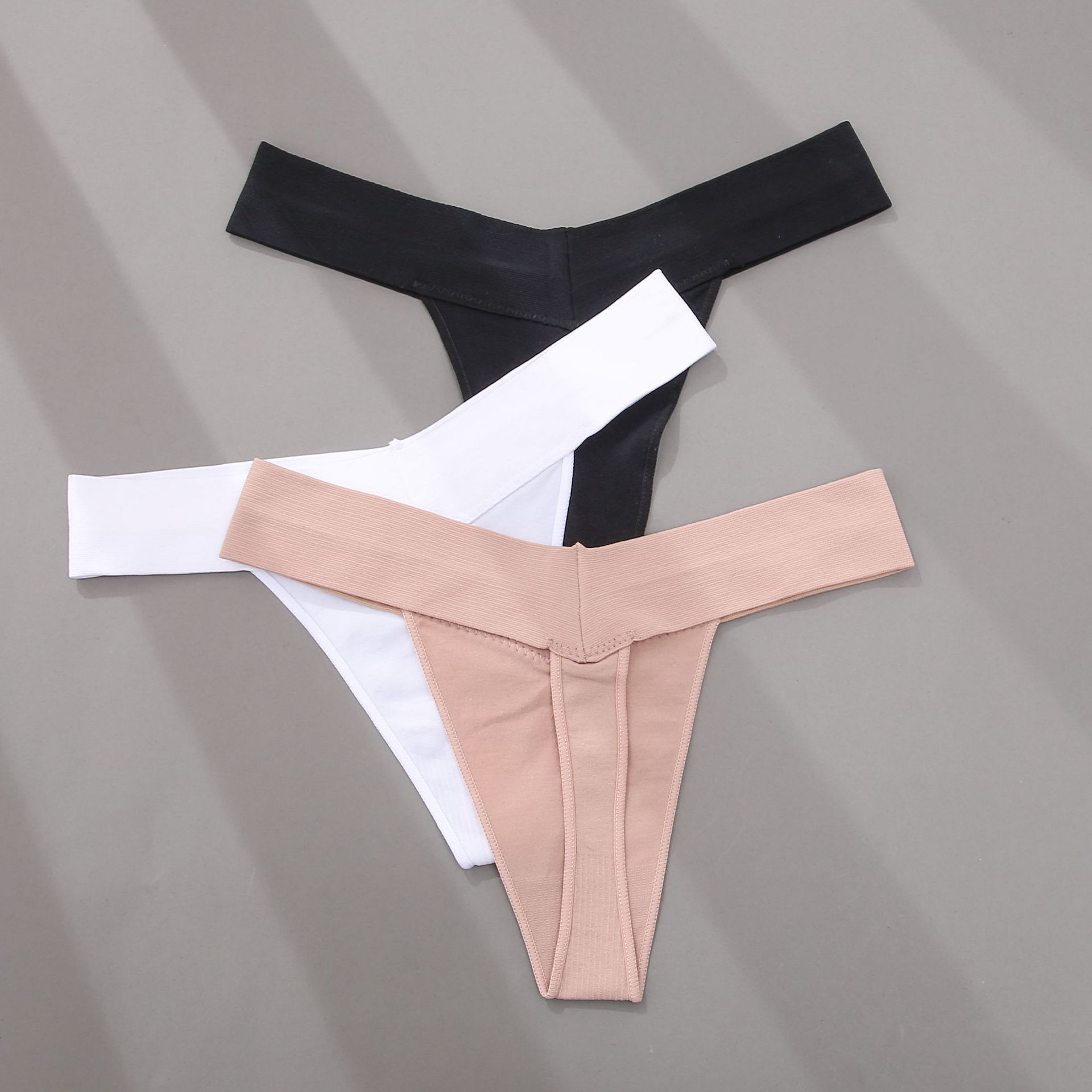 fientoo女士丁字裤无缝棉布性感v腰高开叉丁字裤跨境专供m067