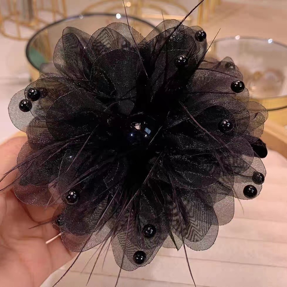 New Affordable Luxury Fashion Black Peony Feather Grip Temperament Large Shark Clip Updo Hairpin Hair Accessories Wholesale