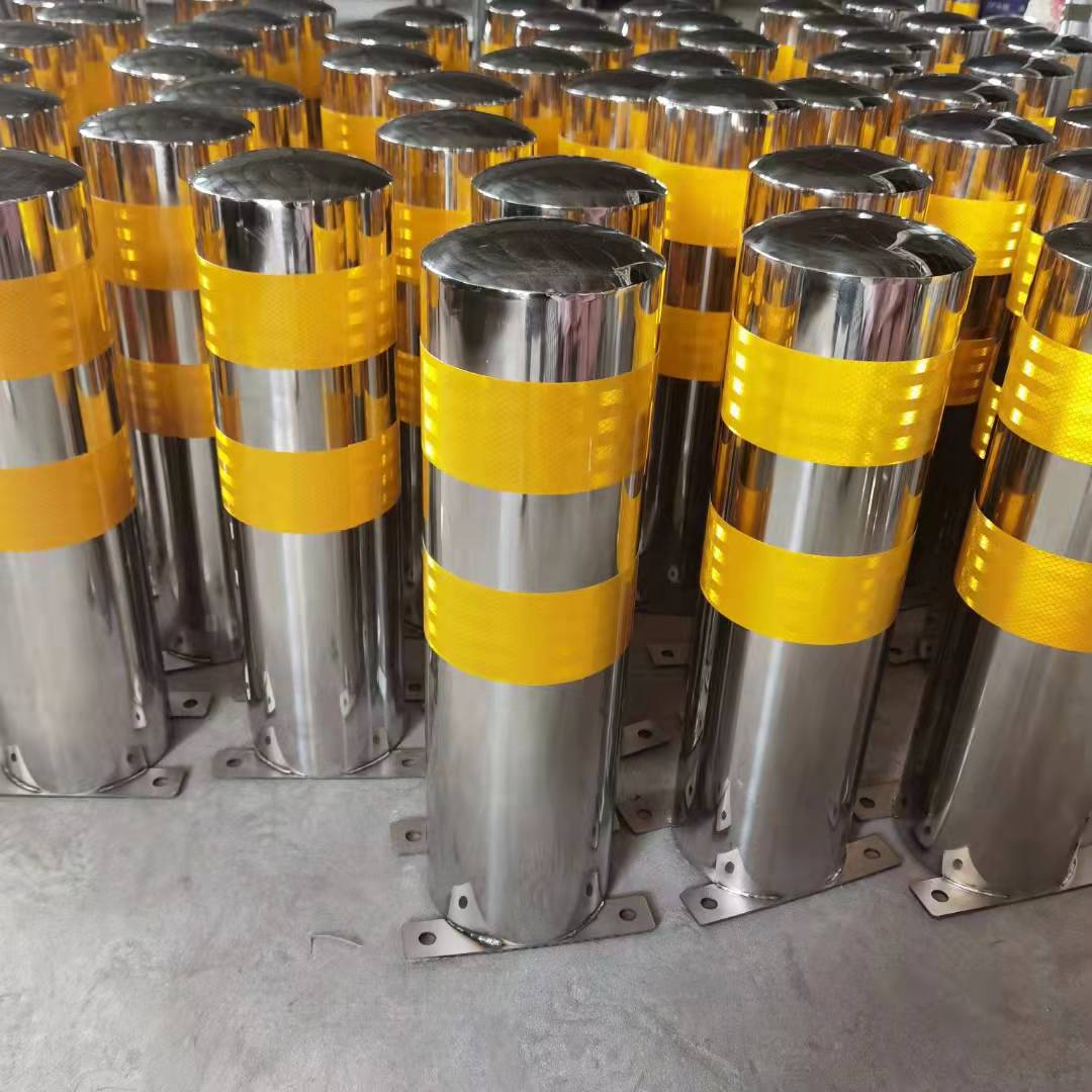 交通安全警示柱 防撞柱 反光防护柱 安全柱隔离桩 钢管固定警示柱