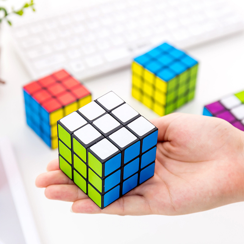 创意儿童益智玩具三阶魔方成人减压小学生初学者魔方地摊货源批发