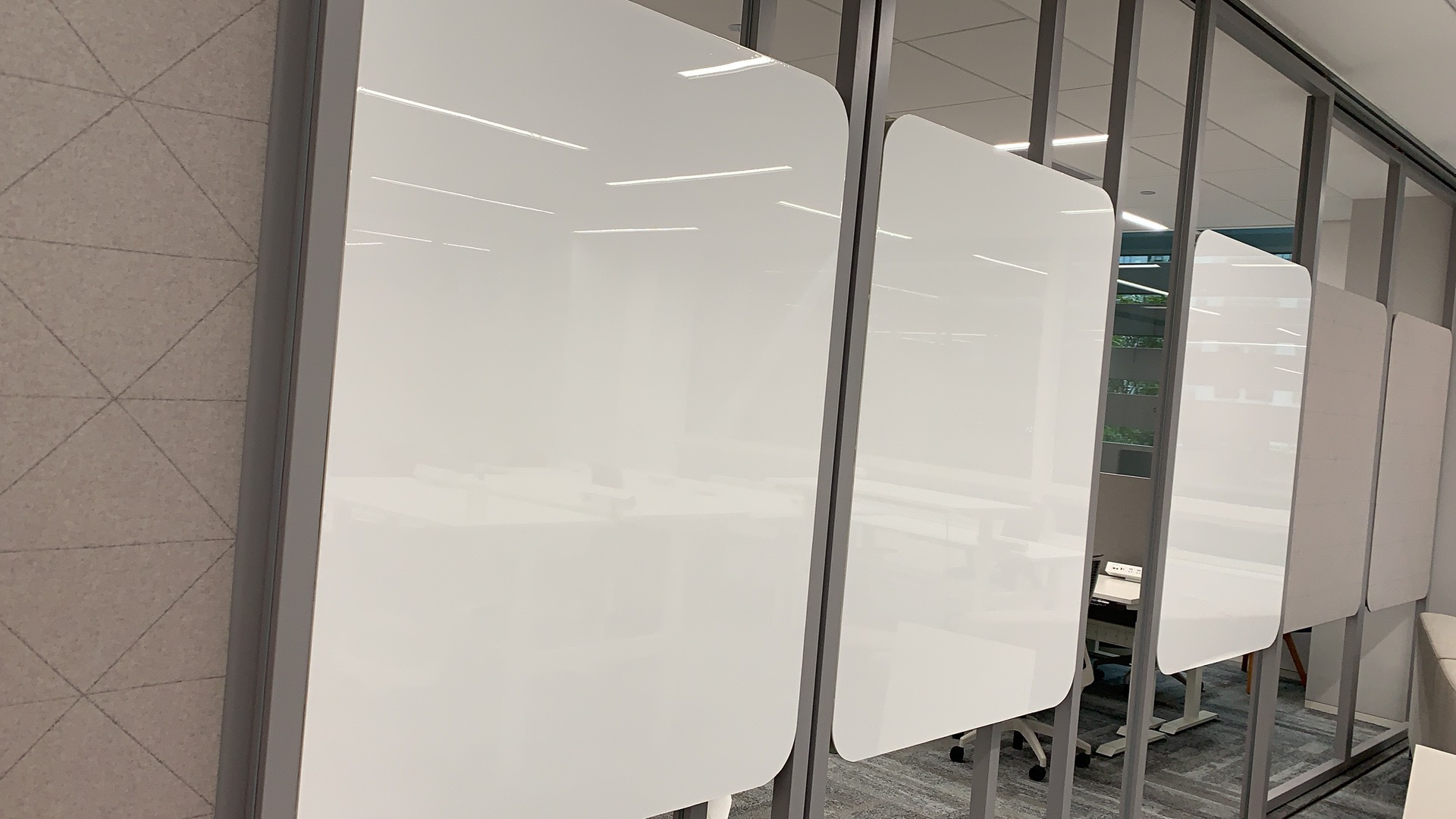 生产批发玻璃白板膜 易擦易涂改 写字板膜乳白色透光不透影玻璃膜