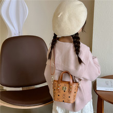 韩版潮儿童手提包包2024新款网红洋派女童宝宝水桶包小女孩斜挎包