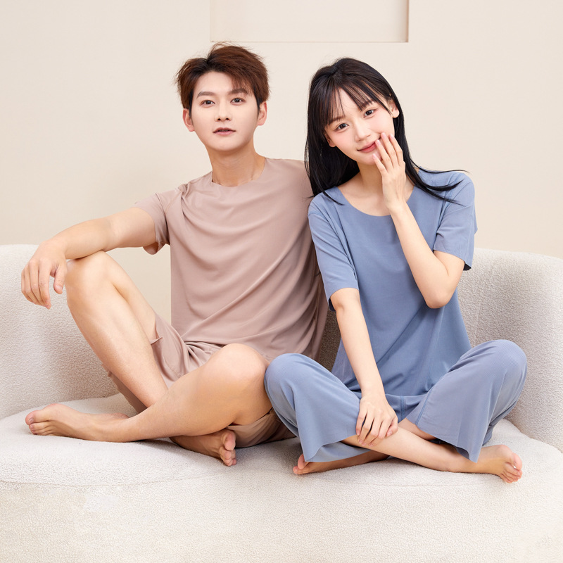 Spring and Summer Ice Silk Couple Pajamas Suit Seamless Men Loose plus Size Homewear Women's Pajamas Wholesale Delivery