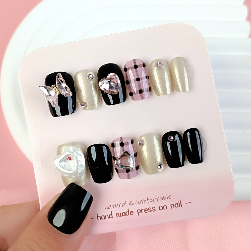 手工厚光疗穿戴甲30片粉白爱心大钻美甲甲片甜酷黑粉格纹指甲贴片