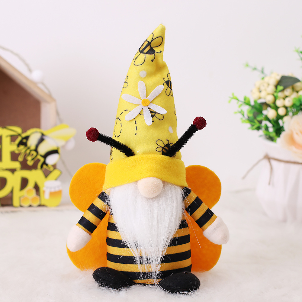 Mingguan New Bee Festival Scene Dress up Props Striped Bee with Wings Forest Man Couple Doll Ornaments