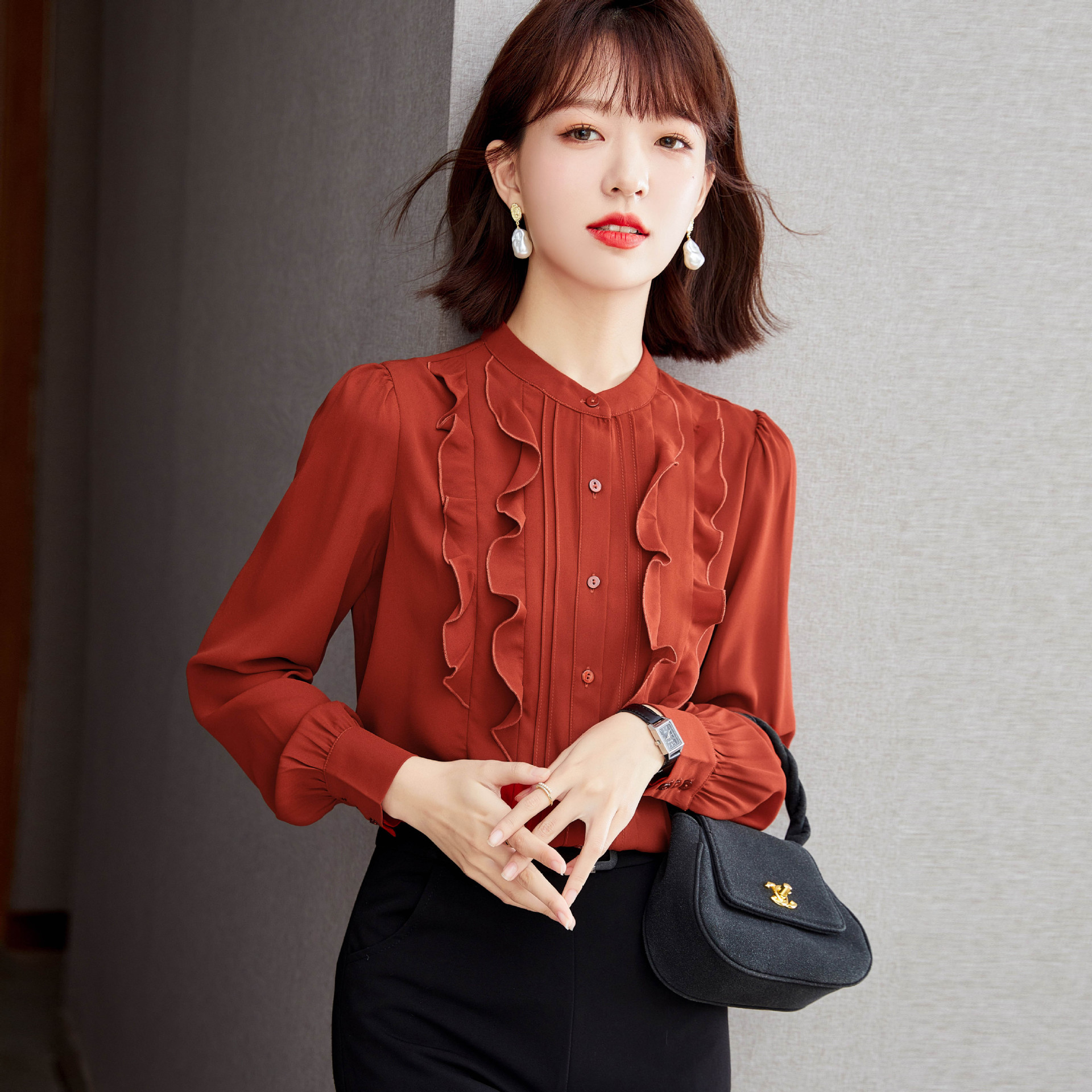 新款女装专柜2022早春立领荷叶边雪纺长袖设计感衬衫上衣