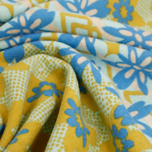 垂坠弹力 蓝黄撞色横纹花朵印花图案针织羊毛呢布料半裙马甲面料