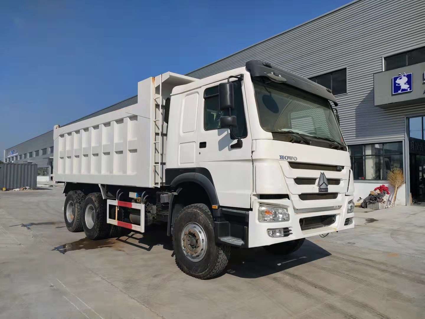 翻新豪沃howo翻斗自卸车 6×4后八轮货车自卸土方运输工程渣土车