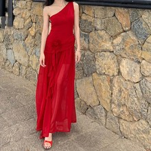 法式高冷御姐风正式场合红色斜肩连衣裙子端庄大气高级感裙子夏季