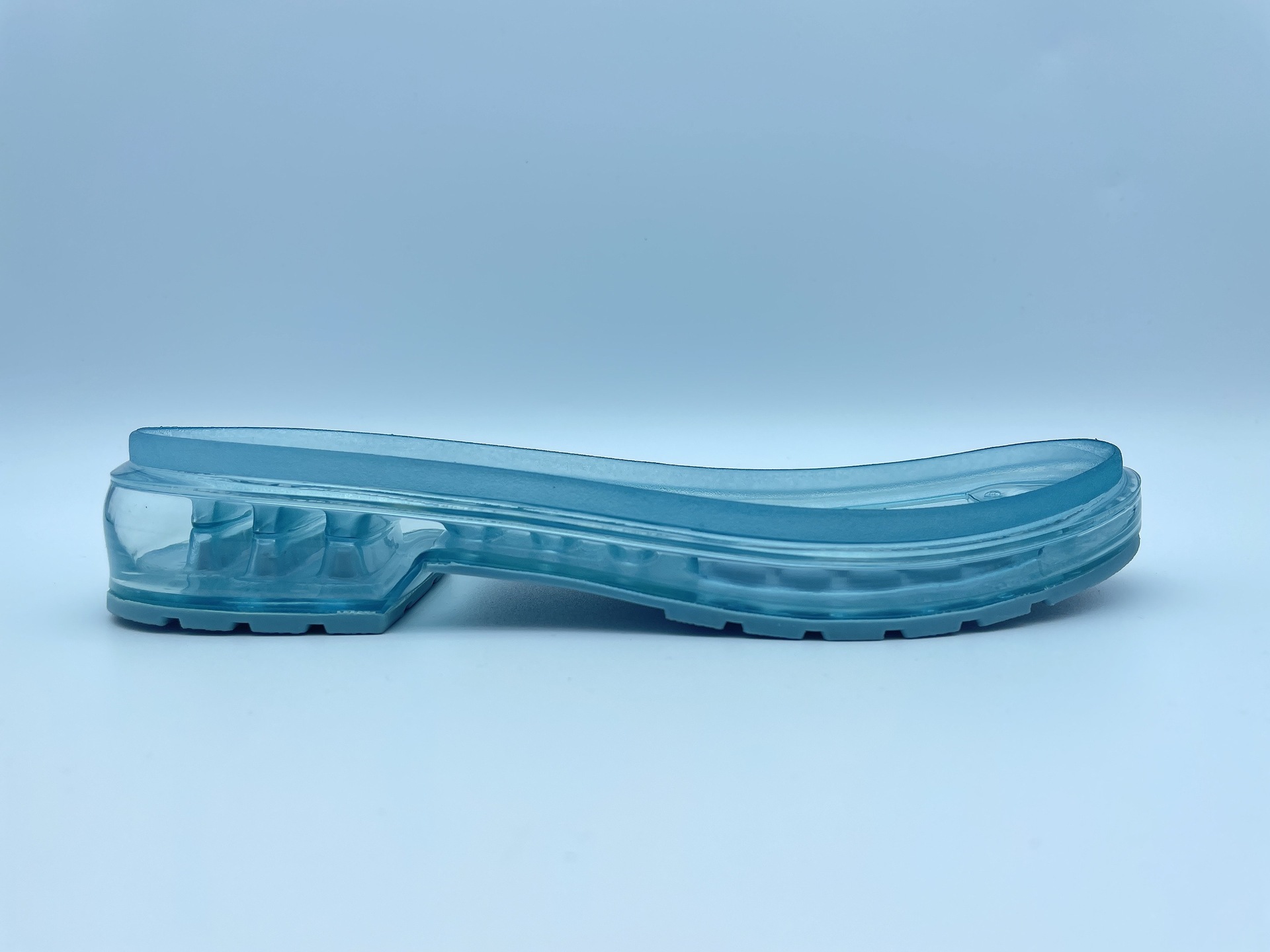 tpu全掌气垫运动鞋底超轻耐磨tpu气垫鞋底时尚新款tpu晋江批发底