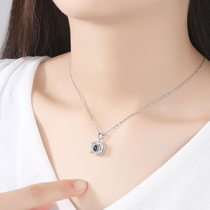 One Hundred Languages Projection Necklace Female Clavicle Chain Student Mori Style Light Luxury Minority Pendant Color Picture Photo Text