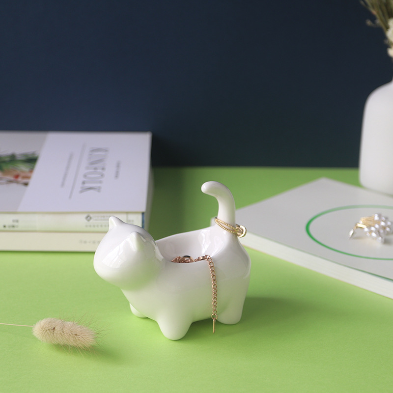 原创陶瓷白猫可爱动物戒指座创意家居摆件首饰收纳盘