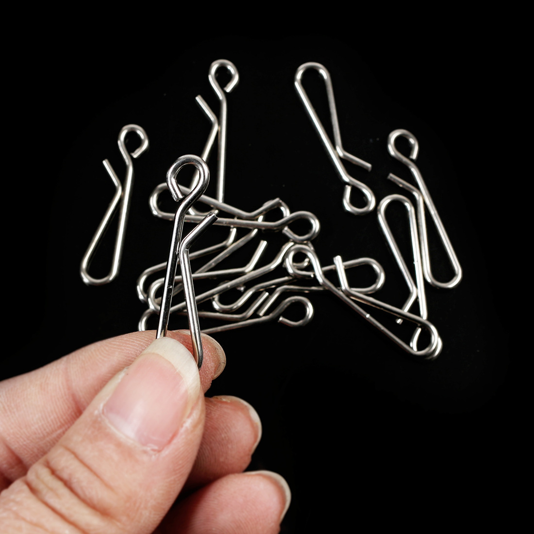 anmuka跨境新式挂式别针海钓别针绕线针钓鱼渔具小配件连接器批发