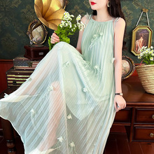 法式花朵冰绿吊带连衣裙女夏季2024新款超仙女气质温柔气质长裙子