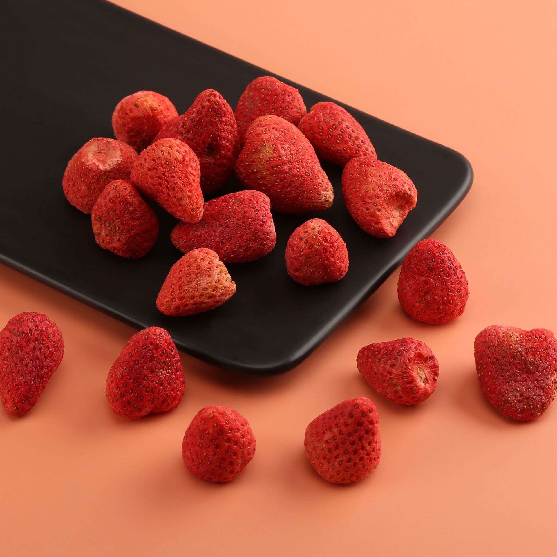 冻干草莓粒厂家散装批发草莓脆草莓干冻干草莓整粒冻干草莓脆