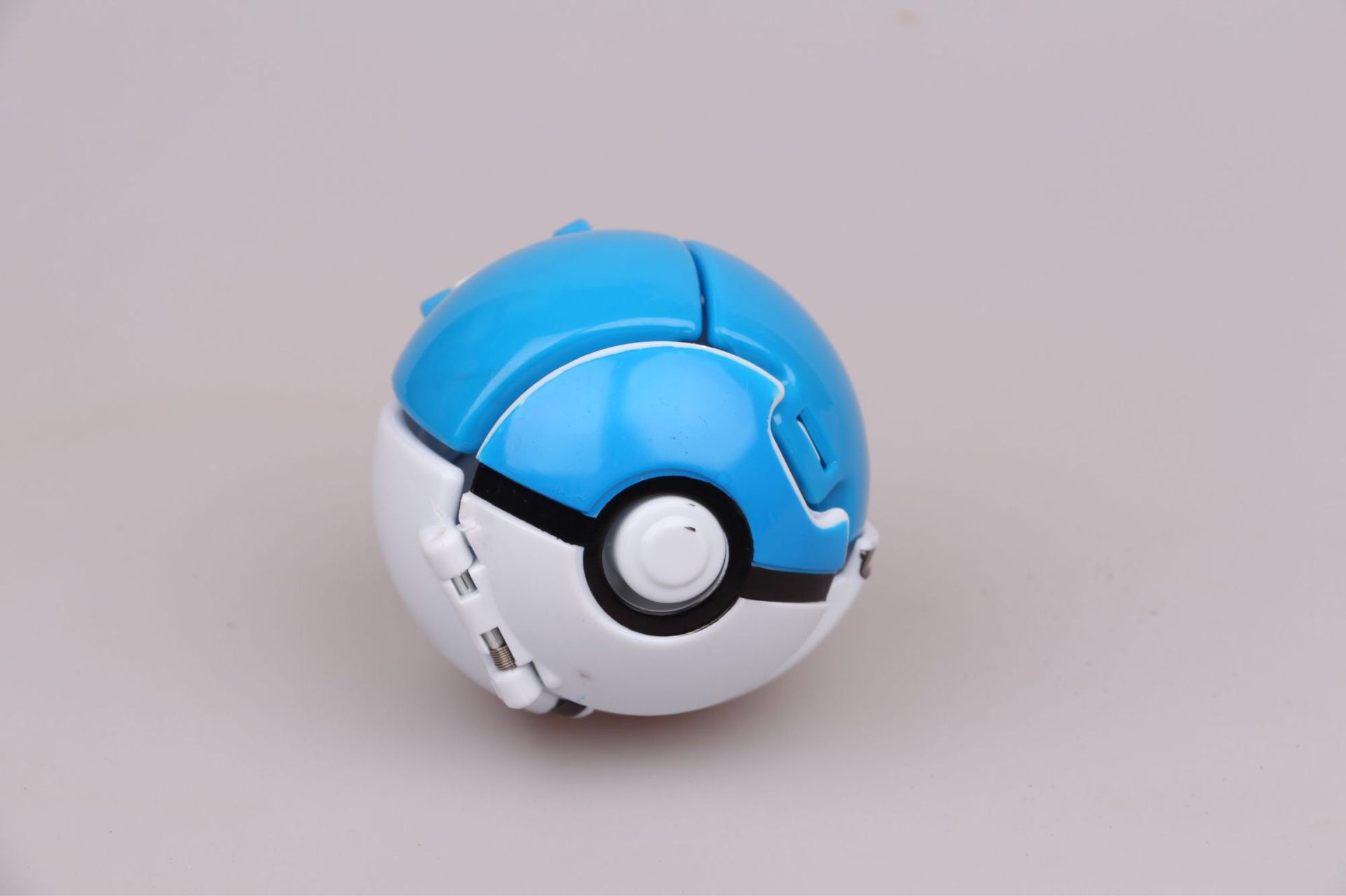 4款爆炸宠物精灵球 触摸可翻转变性口袋妖怪摆件玩偶模型公仔