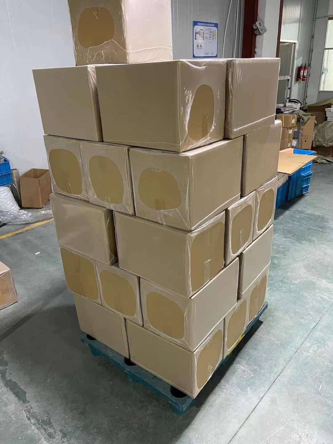 pe收缩膜 热收膜啤酒 饮料 玻璃水 纸箱塑封包装膜批发