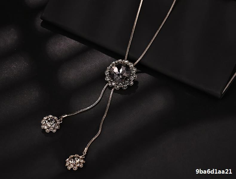 深蓝梦境项链女长款百搭简约人造水晶秋冬毛衣链子2020年新款配饰