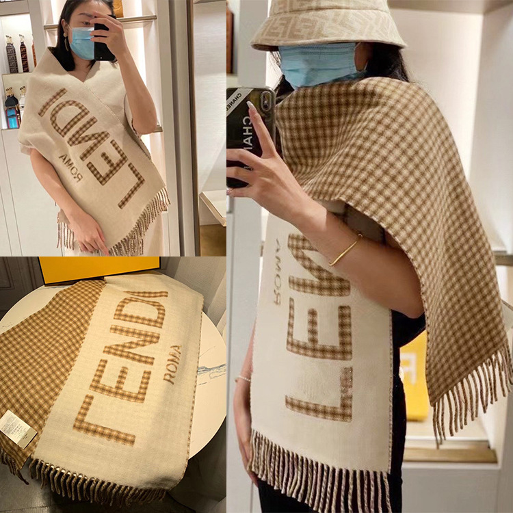 网红同款外搭2022新款fd格子围巾女士羊绒披肩秋冬季保暖f家围脖