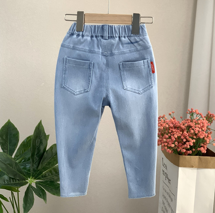 儿童春天裤子新款韩版潮女童休闲可爱浅色牛仔裤子1-4岁