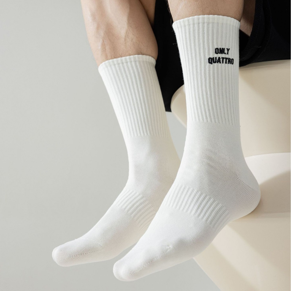 秋冬季美式白色袜子男长袜中筒袜潮流长筒男士黑色篮球运动袜