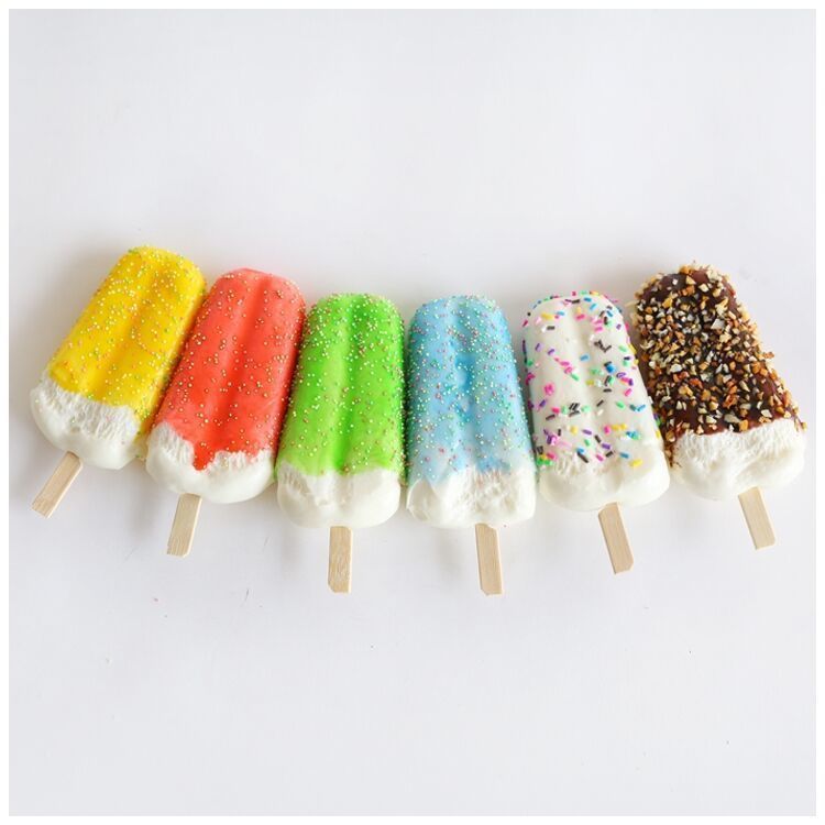迷你雪糕 创意旅拍外景摄影道具 新款儿童拍照写真冰淇淋摆件