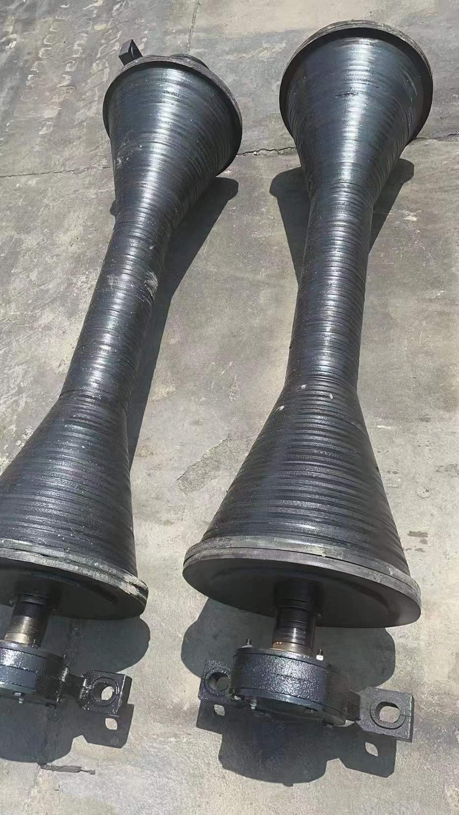 喇叭口滚筒下料口滚筒缓冲滚筒