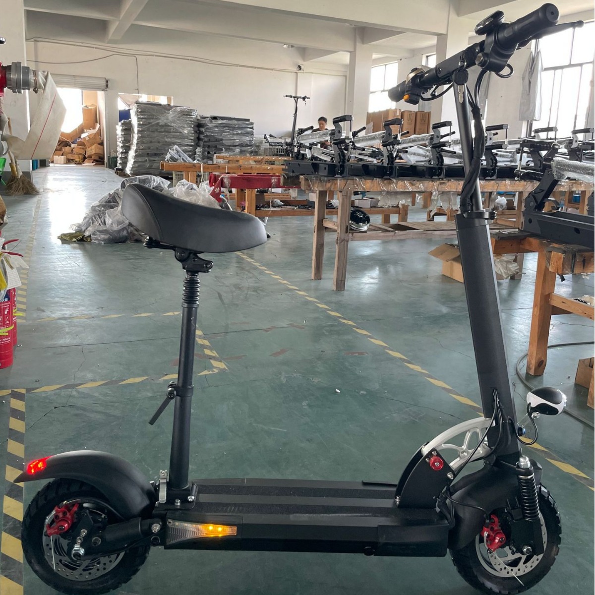 折叠电动滑板车成人迷你电瓶车代驾免打孔双重减震鞍座便携电动车