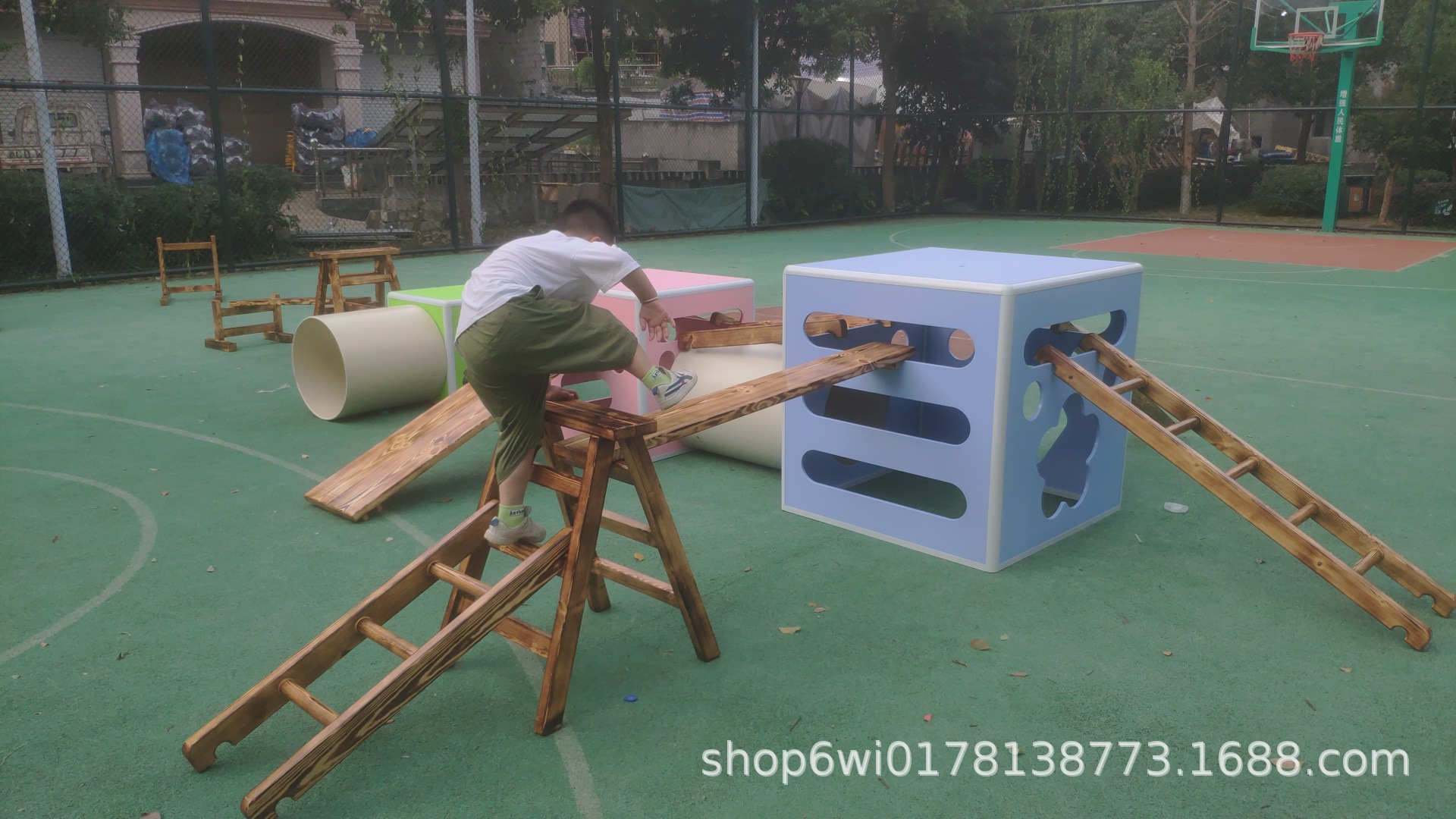 安吉游戏幼儿园感统训练器材户外材料玩具儿童前庭失调平衡大滚筒