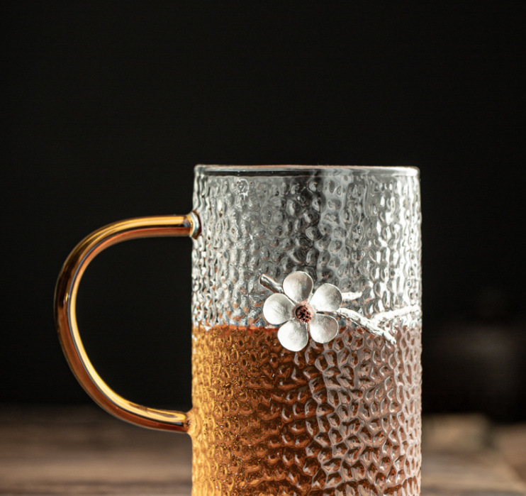 Plum Blossom Hammered Pattern Glass Large Water Glass