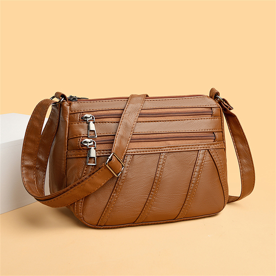 中老年女士包包2024新款大容量单肩斜挎包复古拼接背包妈妈腋下包