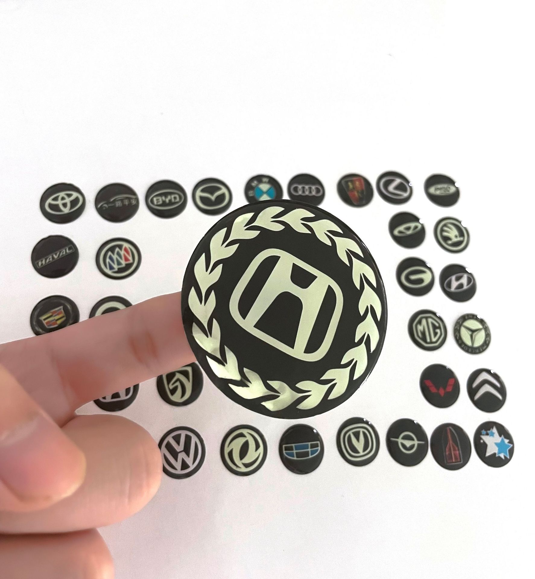 0万个厂家批发pvc不干胶水晶滴塑贴纸 水晶滴胶标签logo 水晶滴塑车贴