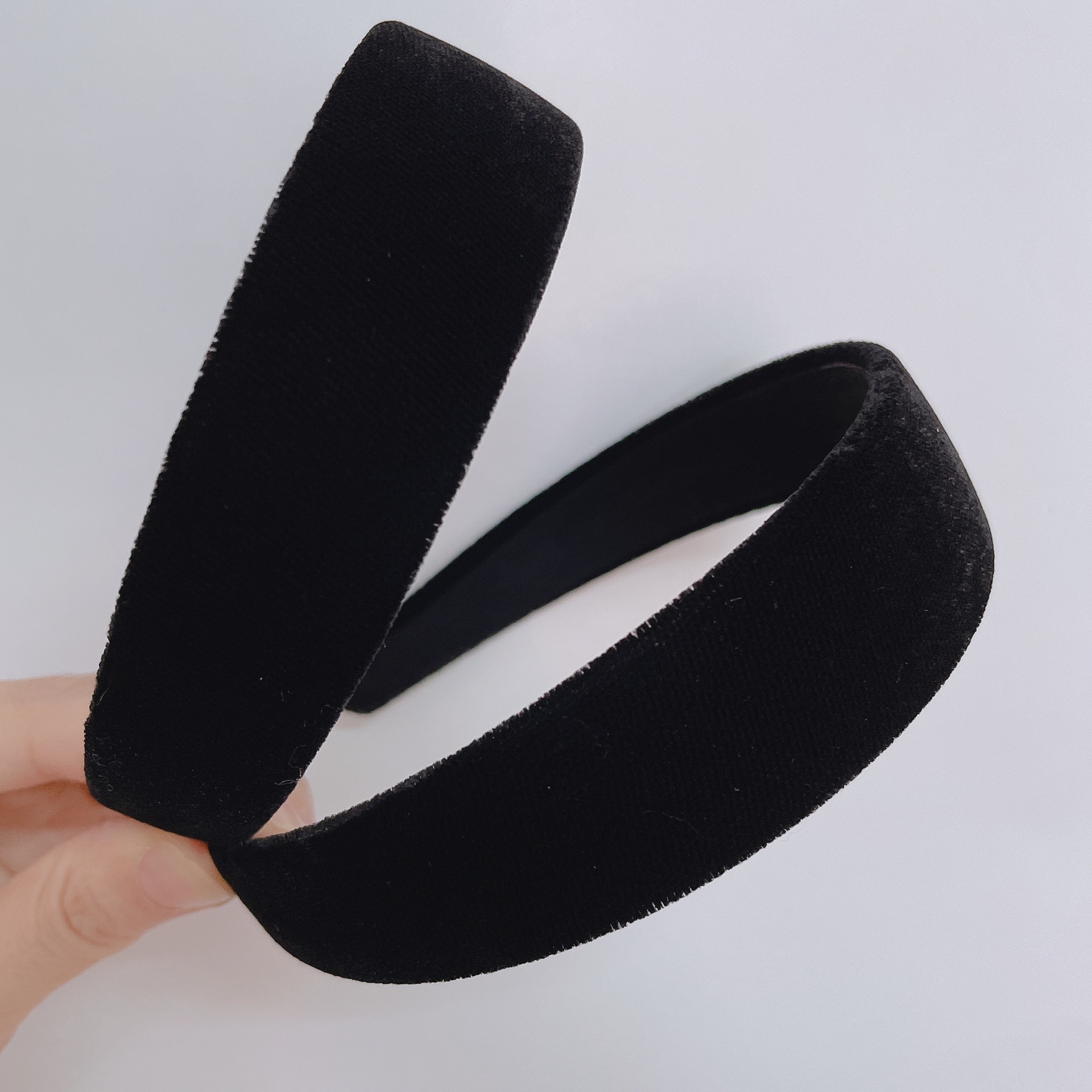 3公分金丝绒黑色发箍 复古光版黑底压发扣 洗脸束发头箍发饰批发