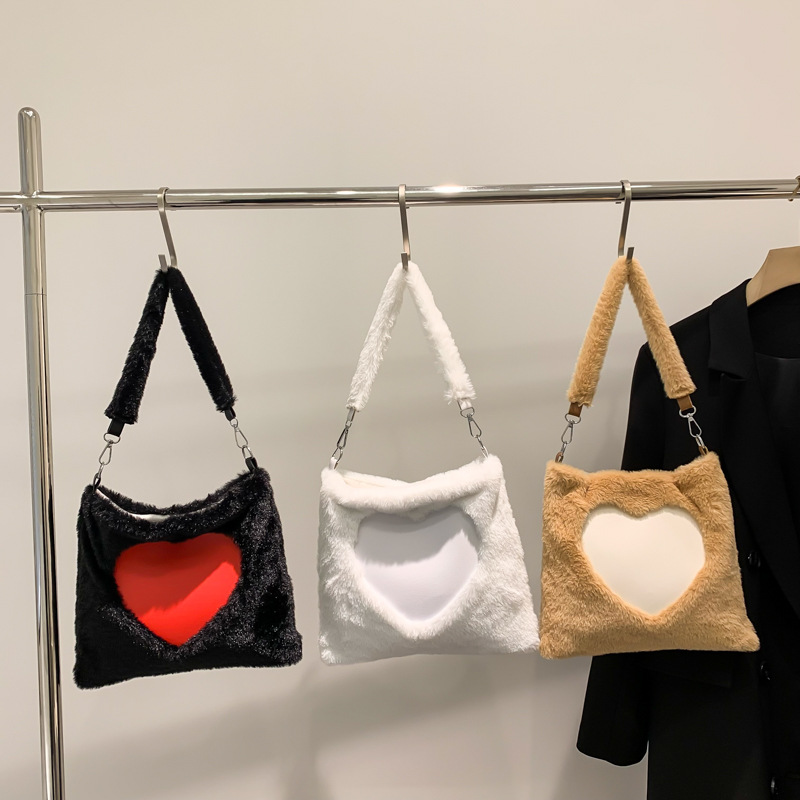 Foreign Trade Bag Plush Women's Bag 2022 Winter Casual Large Capacity Totes Fashion Peach Heart Portable Shoulder Bag